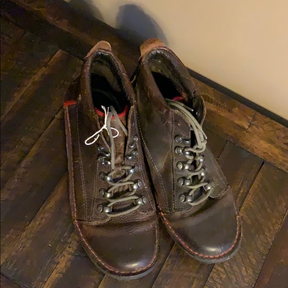 ladies leather walking shoes